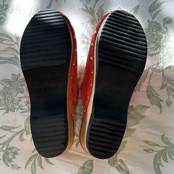 Barely used M.Gemi clogs. Only worn a couple times. - Picture 4 of 10